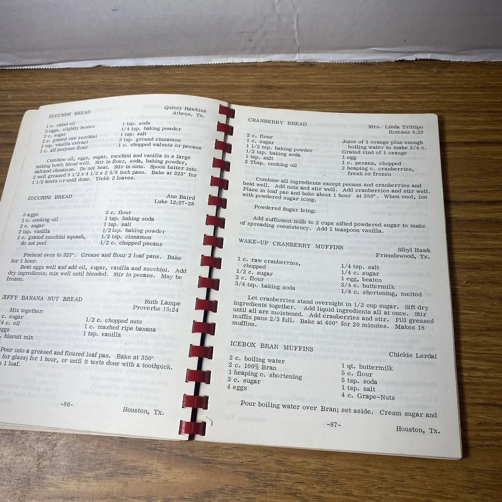 VTG 1976 Houston Texas Bicentennial Cookbook Liz Corwin Regional Recipes Comb